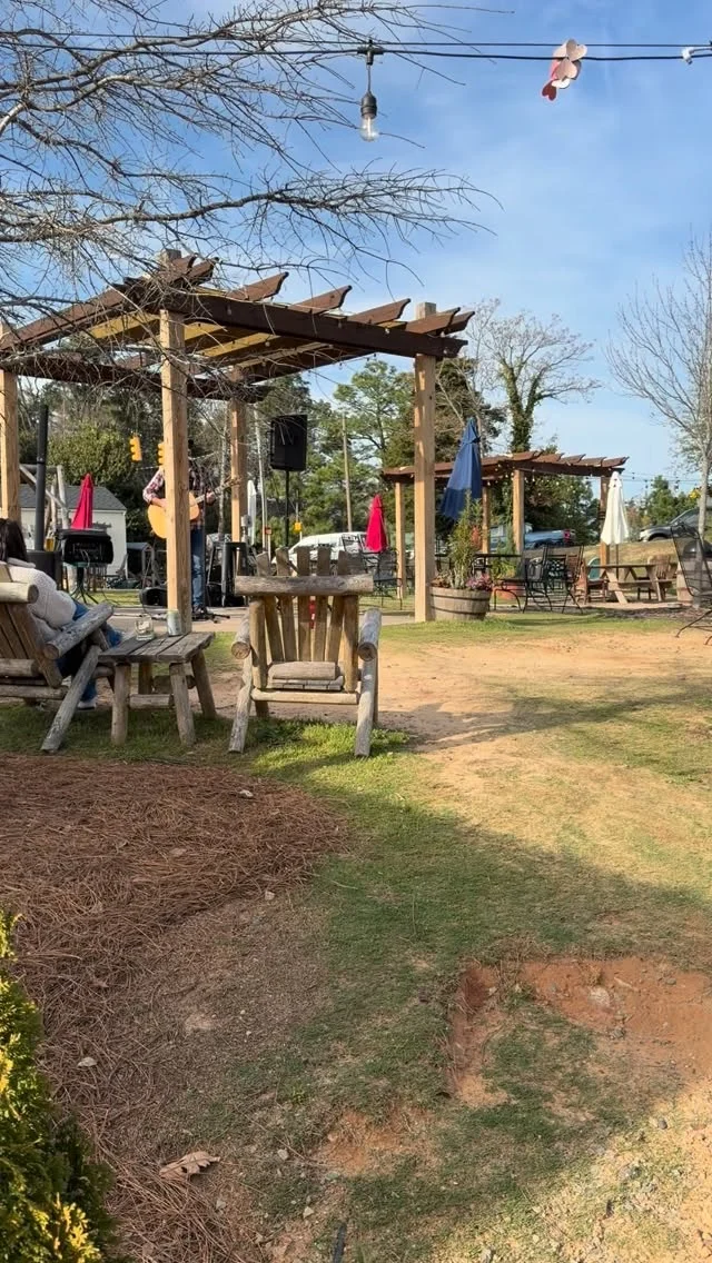 ☘️We’re jammin’ and are getting ready to get lucky with you all weekend! 

@sopinesscene