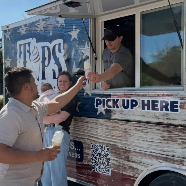 🍦 Anything better than a Sunday ice cream cheers! 

@taps_creamery is here till 8!