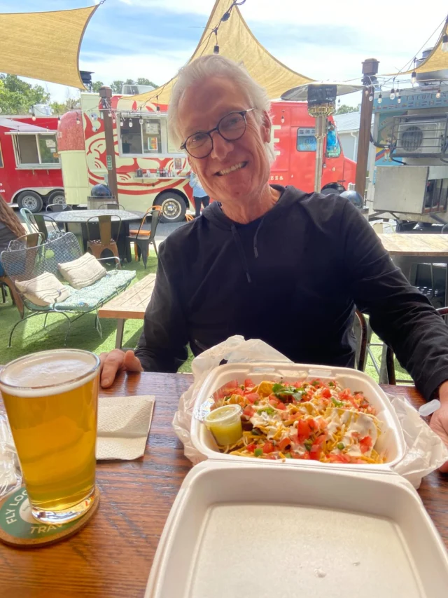 🌮 Nacho average Monday, but a smiley one thanks to this Guy and Taco Arepa!