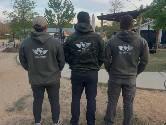 ❤️We love those who love us back.