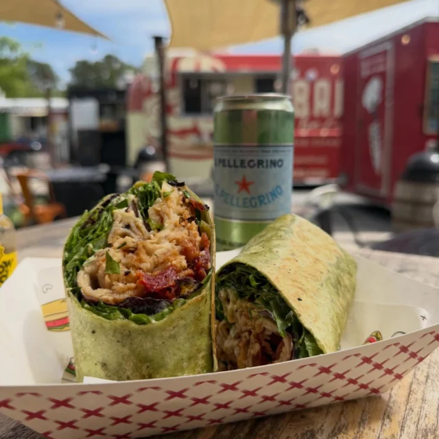 Standing tall and getting wrapped up in this week thanks to Tanglewood Farm! 

@tanglewoodfarm_foodtruck