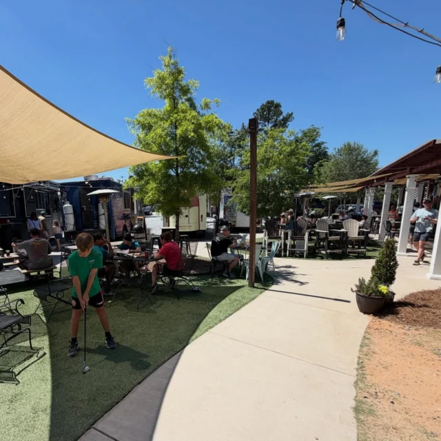 ⛳️ All teed up for a beautiful day at Red’s!