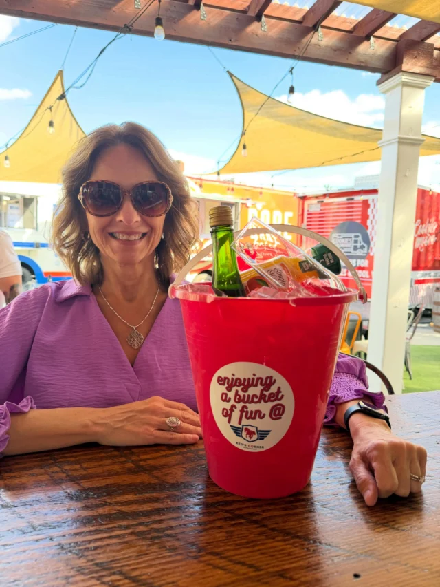 🍾 We make Wednesdays a bucket of fun, well any day that is! Cheers!