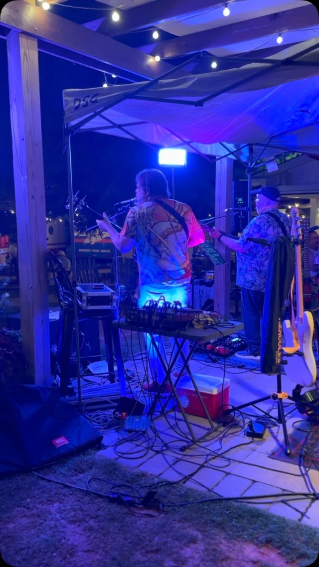 🎸 These guys jammed on through the heat, rain, and humidity tonight! Made the most of this weekend eve!