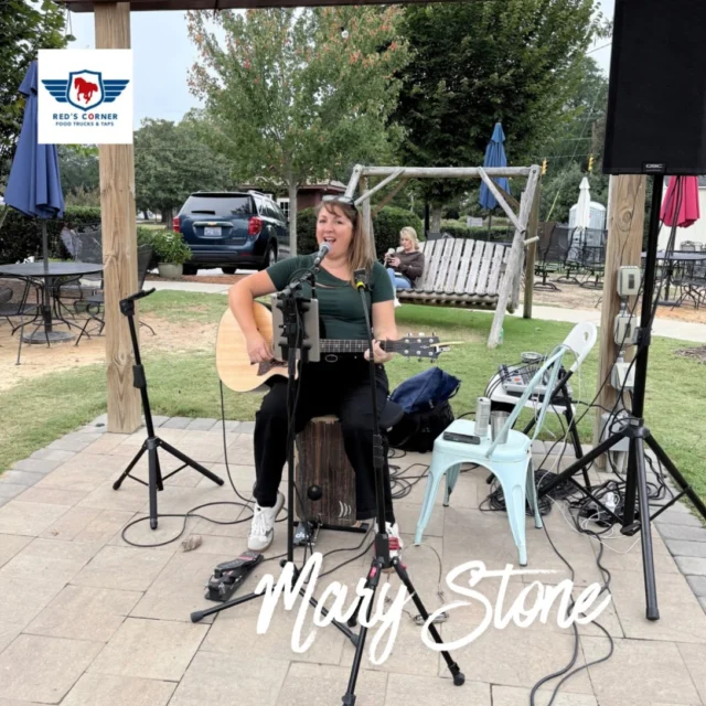 🎤 Our Mary Stone is on the mic this afternoon! Tune into our Sunday sounds! She’s live till 6!