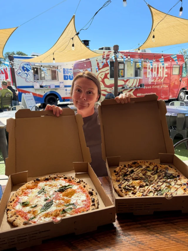 🍕 it’s such a beautiful day, we’d like to order TWO! 

@barebakedpizza